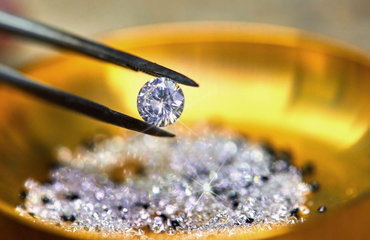 Oval Diamond Obsession: Why Everyone's Choosing It